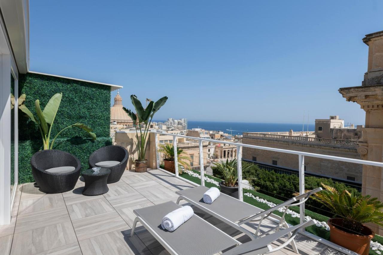 U Collection - A Luxury Collection Suites, Валета Екстериор снимка