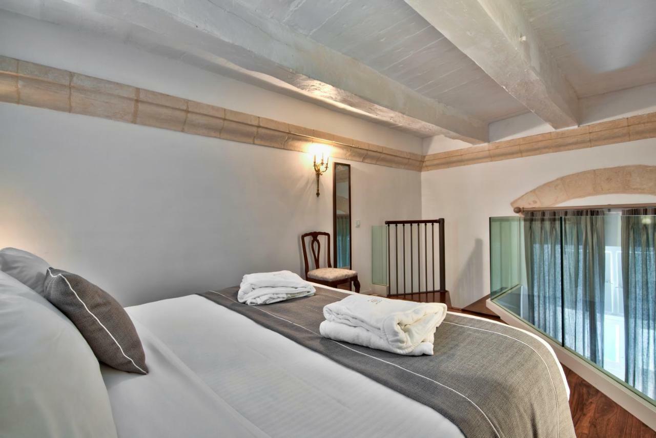 U Collection - A Luxury Collection Suites, Валета Екстериор снимка