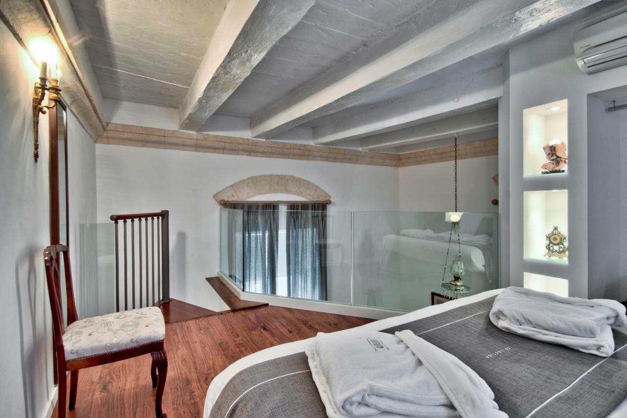 U Collection - A Luxury Collection Suites, Валета Екстериор снимка
