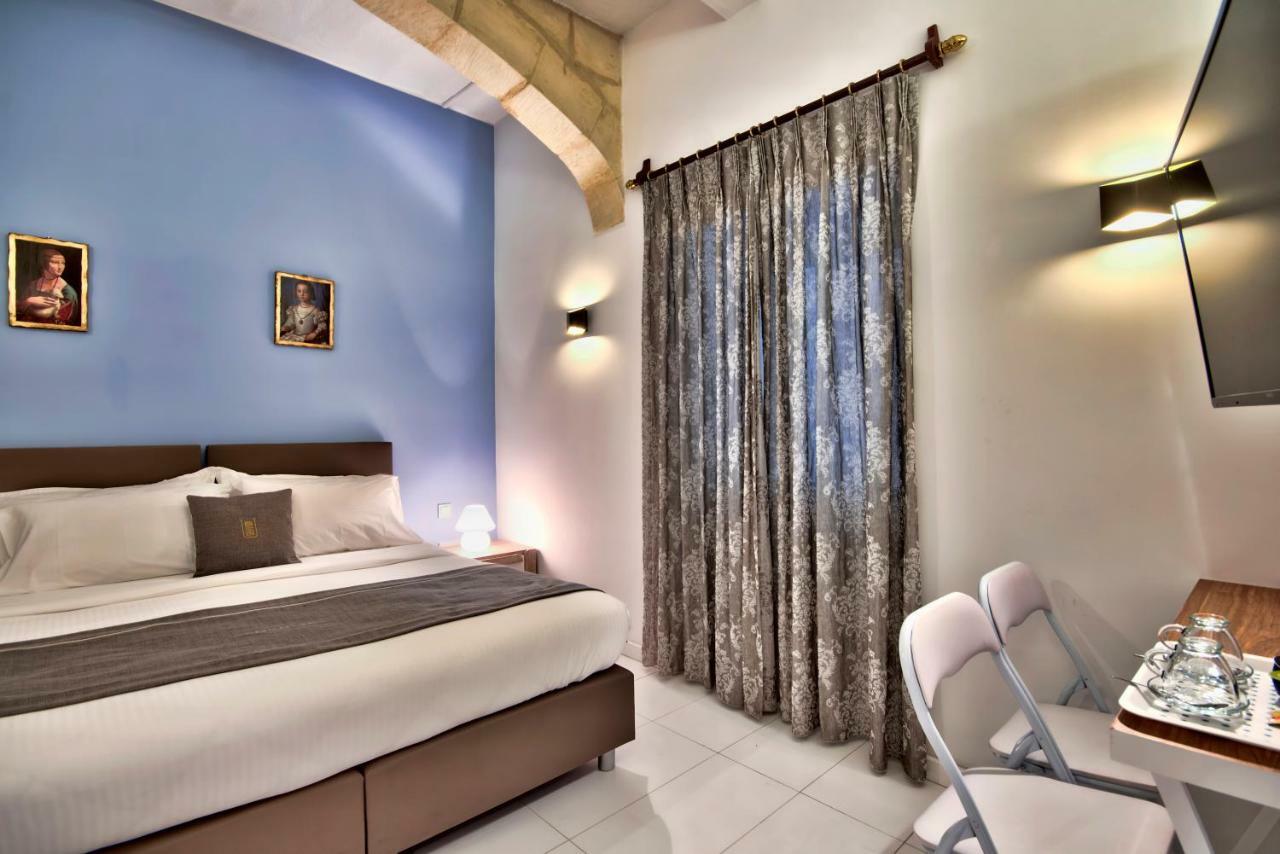 U Collection - A Luxury Collection Suites, Валета Екстериор снимка