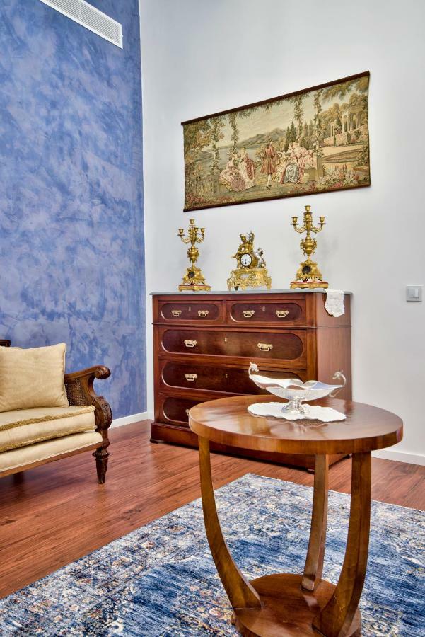U Collection - A Luxury Collection Suites, Валета Екстериор снимка